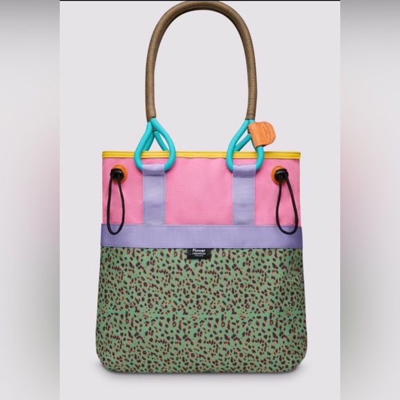 Flower Mountain Handbags - NWT Flower Mountain TOTE BAG in Lilac-Pink